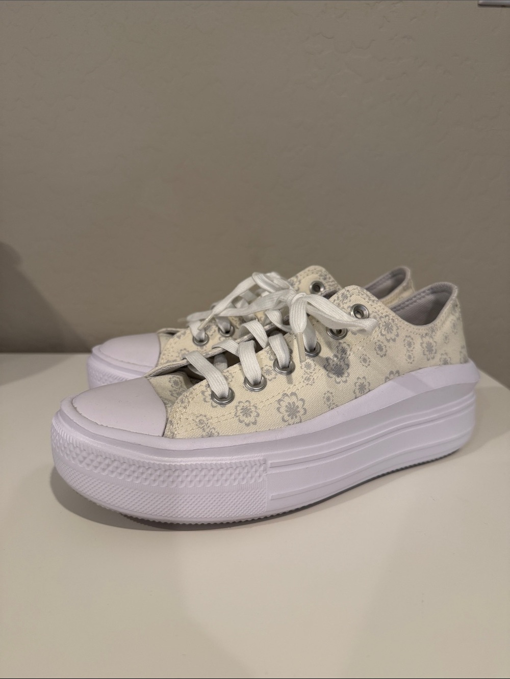 Converse Cream Floral Low-Top Platform Sneakers